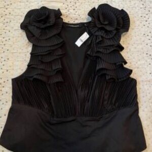 Black Sleeveless Blouse